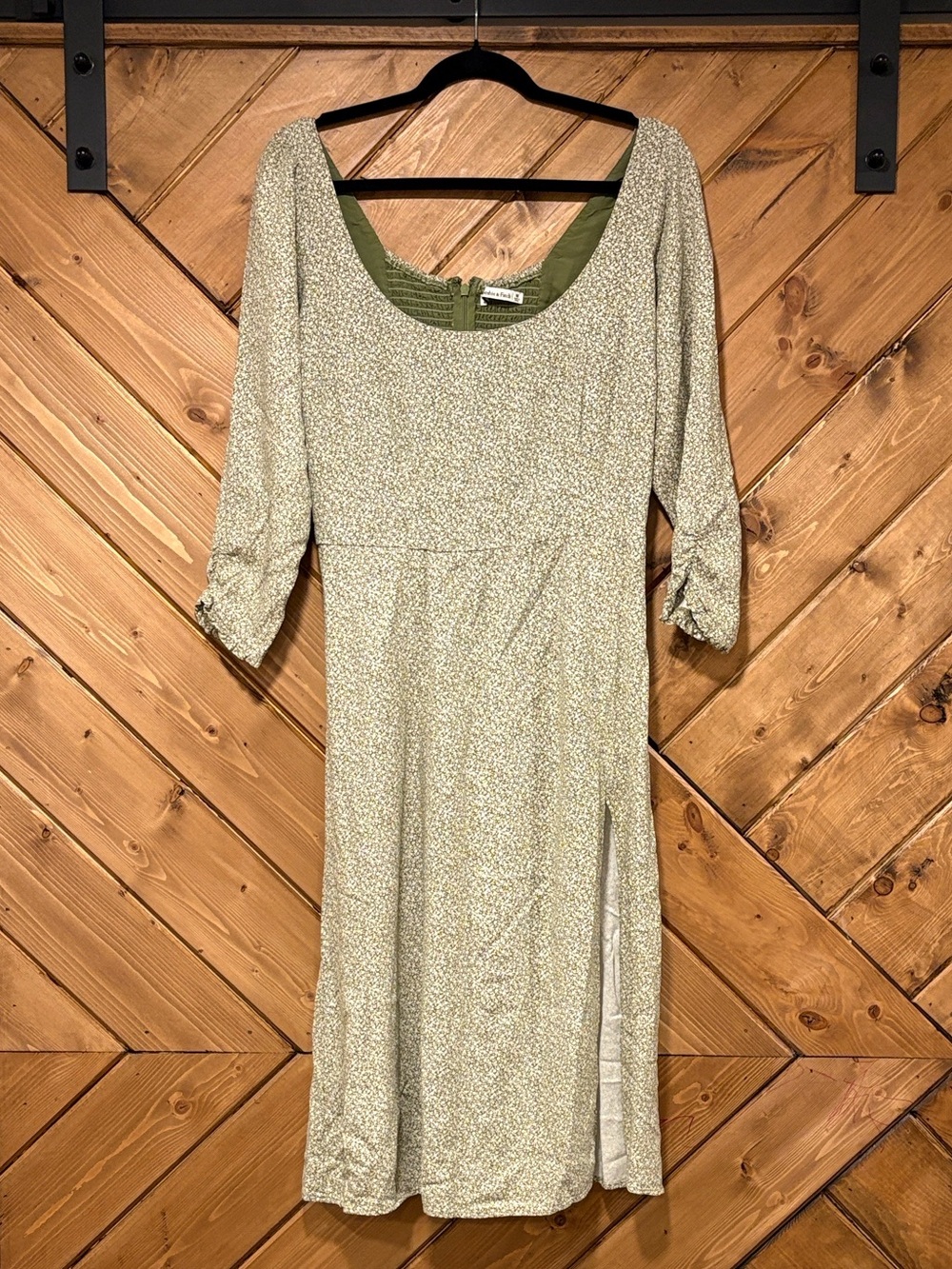Abercrombie & Fitch Sage Green Scoop Neck Midi Dress Medium